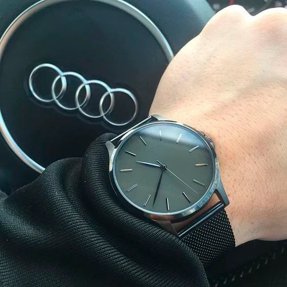 Minimalist All Black - Watch Series